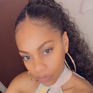 Meet your Posher, Andreia